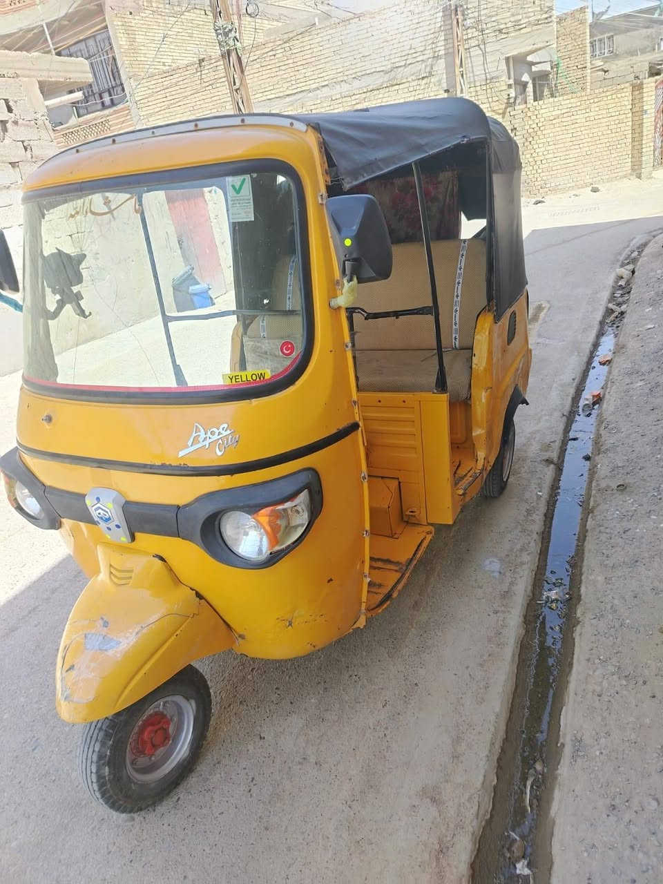 سلام عليكم  من رخصت مدير كروب تكتك    بيانو  لبيع تكتك مكفولة من فتح اي حاجة وراق كاملة بس بيها ملاحاضات بصيطة   مكينة كفالة عامة وراق صولي  مديل 2018/12يعني طابة بل 19 مال خبزة كبل لشارع بس ضايقت وريد بيع مكاني بغداد حي نصر سعر 1800/ ***********
