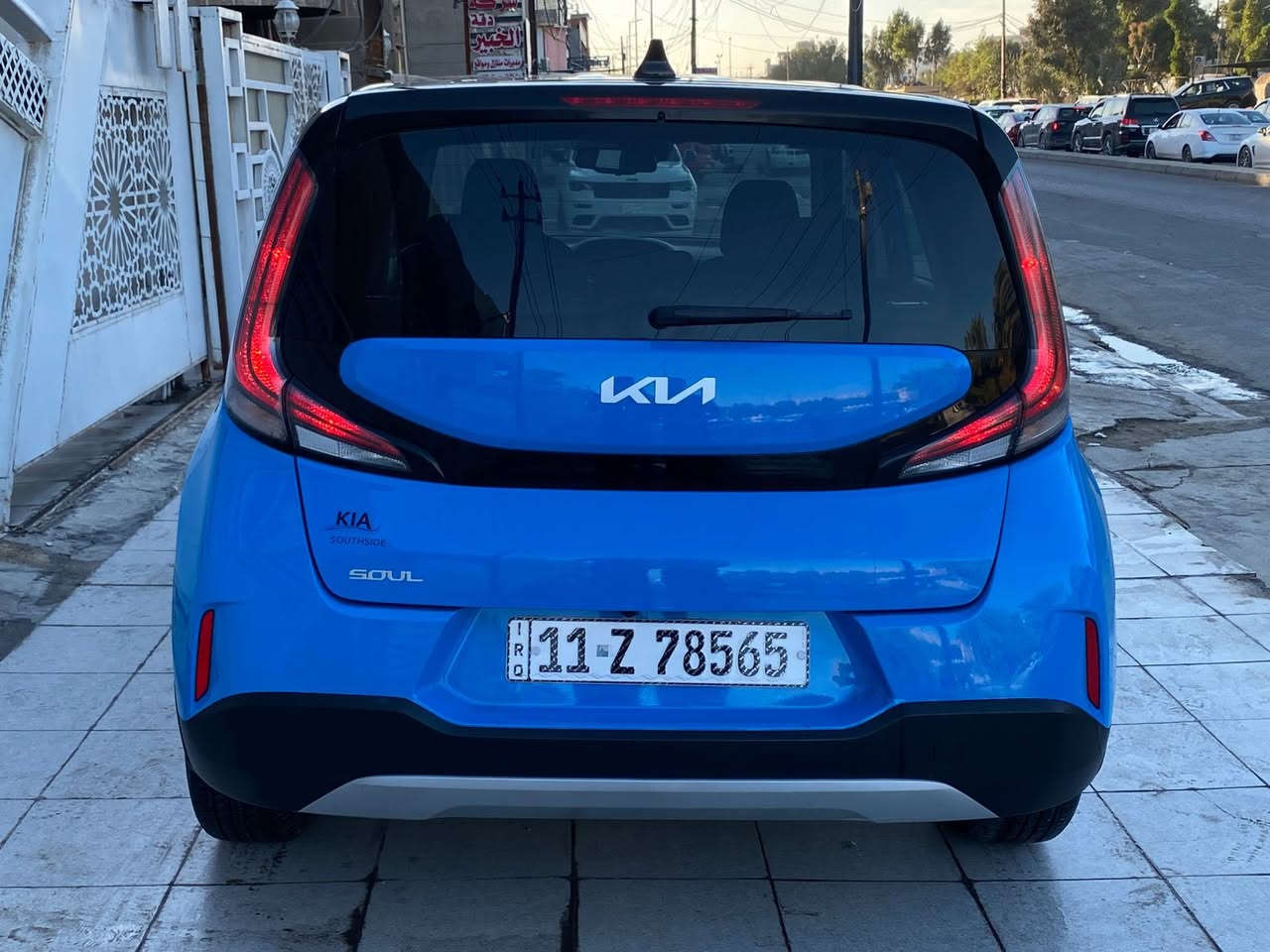 كيا صول 2025 
كيجات إلكترونيه وتحكمات ستيرن جهتين مود درايف قيادة الشاشه كبيره كامره خلفيه ورادا امامي ونقطه عمياء وتحديد مسار كشن كهرباء بصمه  توقف ذاتي مكينه 2000 دوش ماشيه 9000  السياره نضيفه وجديده سعر 162 وبيهه مجال 
مكان السياره بغداد المنصور 
***********
