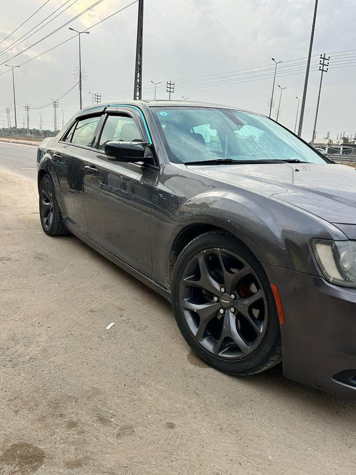 سلام عليكم اوباما اوباما ٢٠١٥ بيهه أربع قطع بدون دواخل رقم بغداد أنكليزي باسمنه سياره جاهزه للأخير مكينه ١٨ هسه شاده تخم تاير بل كارتون مكاني كربلاء *********** السعر ١٨٥ وبيهه مجال
