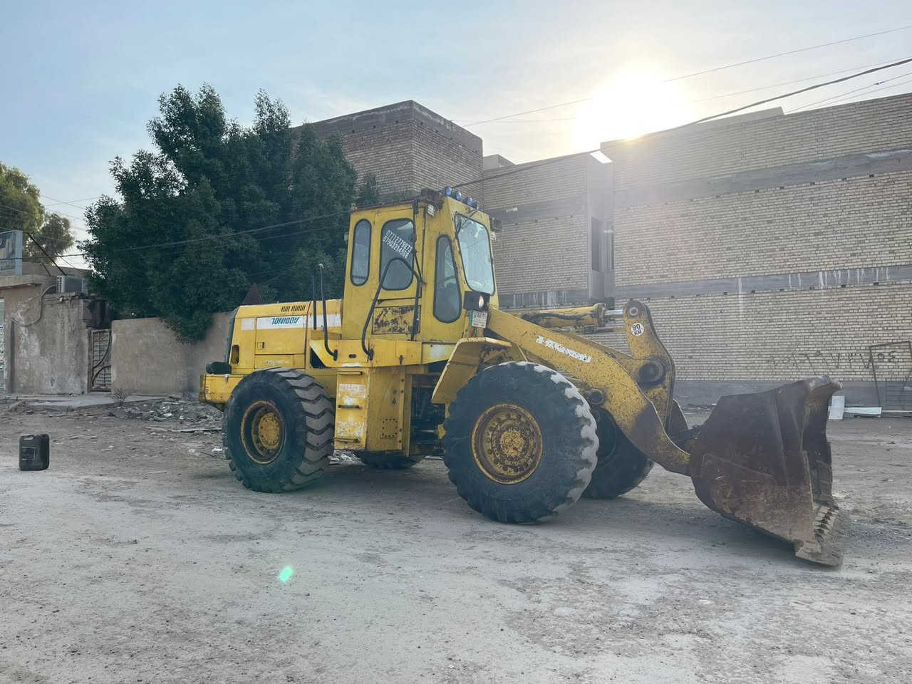 شفل كاوسكي حجم 70 جاهز من كلشي مكينه او كير جديد حداديه جديده المكان بغداد ***********
