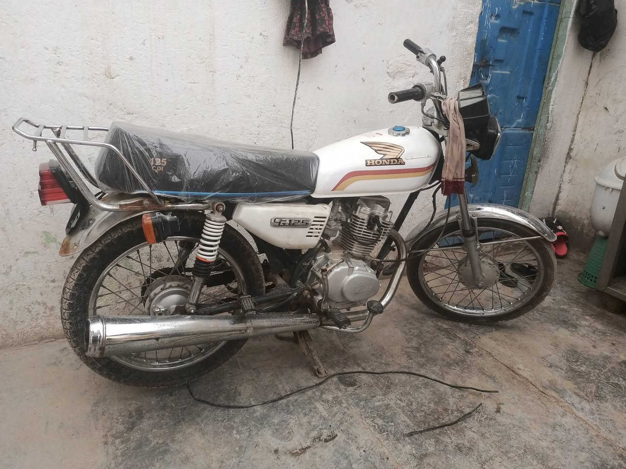 سلام عليكم دراجه سنويه جديدة البصره الزبير باقي على بس ستلام لوحات وتفاصيل موجودة على خاص هذي رقمي وتساب ورصيد ***********
