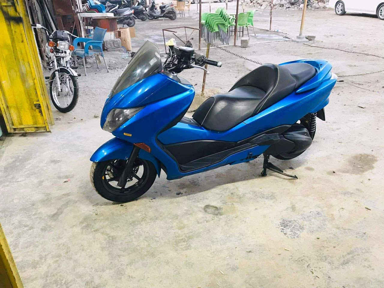 اللهم صلي على محمد وال محمد
فورزه 010 

اس سفن محرك ابيض

لون جويتي 

كفاله كفر ومحرك

دراجه جديده 

السعر 14 وبيه مجال 

مكان سماوه قضاء الرميثه

***********
