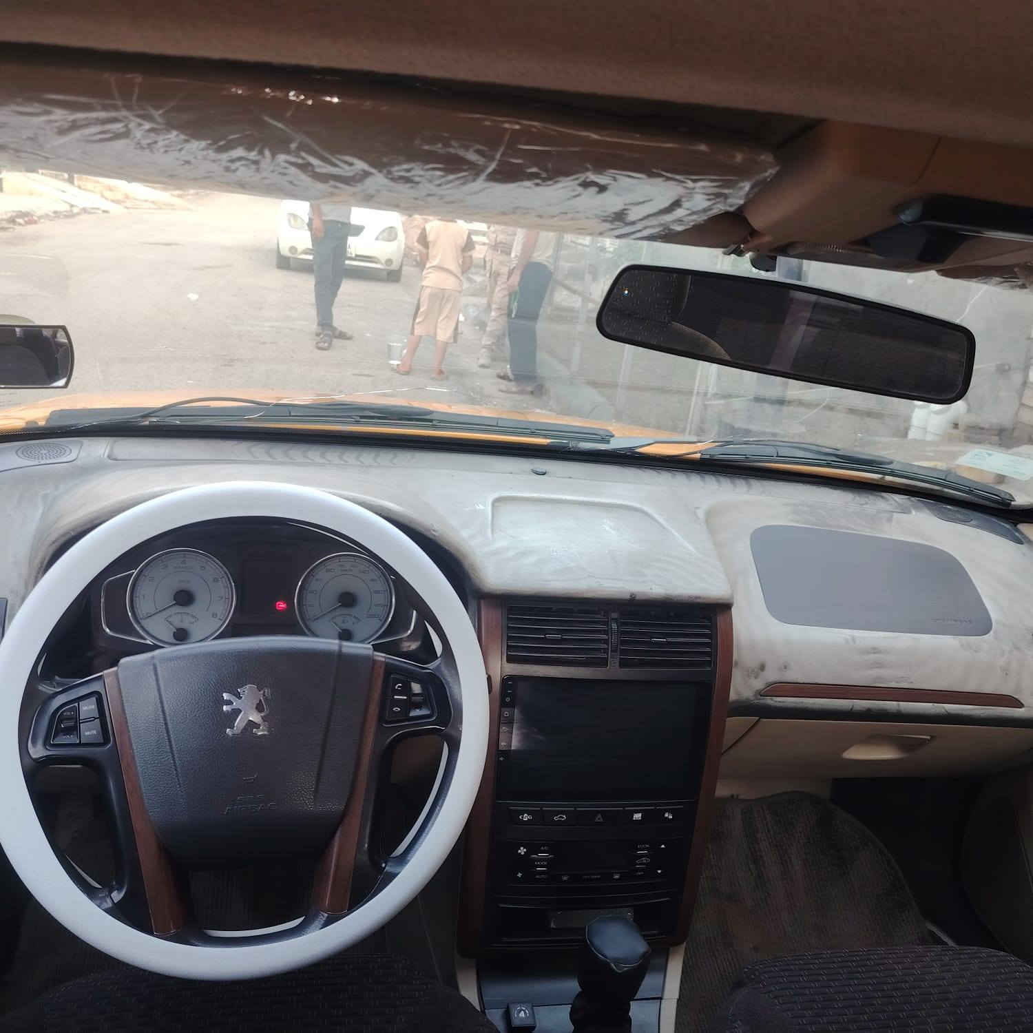 سلام عليكم بيجو 2018 لبيع سياره جاهزة خابر ودلل نا مكلف بنشر 
***********
