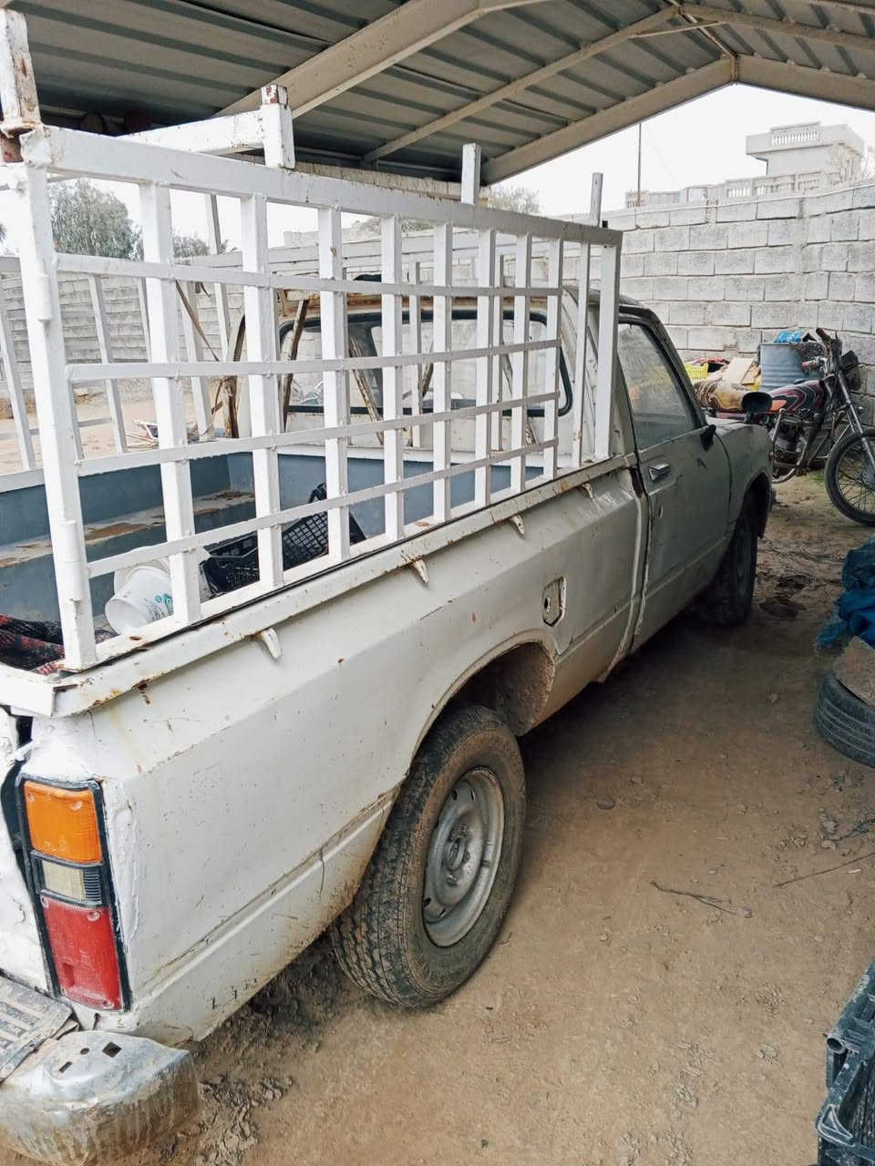 للبيع
بكم ثمانين 80
 سياره جاهزه  مجهزه شايله حالها
محرك شرط
كير شرط
شاصي شرط
رقم تأميم
شرعيها منالقراج
شرط التحويل
السعر 17 وبيه مجال
للاستفسار اكثر اتصل
***********
