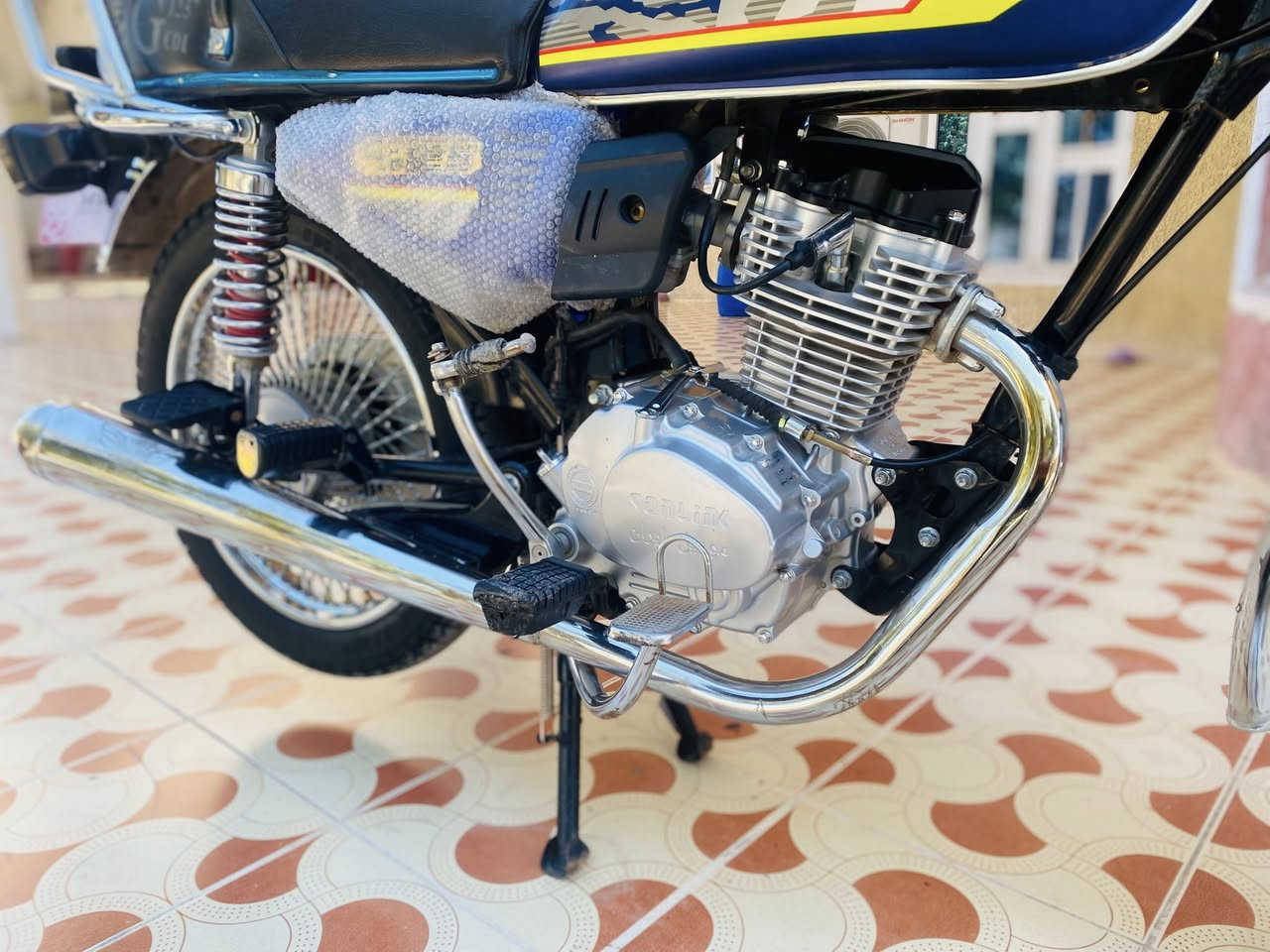 سلام عليكم دراجه للبيع موديل 25 مكفوله كفاله عامه من كلشي أوراق بغداد المكان واسط العزيزيه الاستفسار *********** ارجاء ارجا الموشراي لأ يعلق
