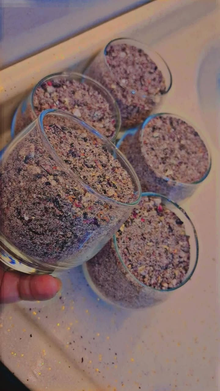 بنات الحسينية  بخور رمضان صار جاهز مختوم وفواح يمووووت
الي مجربه بخوري هسه توصلها ريحته من منشور  نرجع وياكم بأطيب وارقه البخورات عطر فواح وهادء ومخمر أكثر من 4اشهر  بحيث الي يدخل بيتج يكولج شنو هل عطر طيب  من غير هيج مختوم من ايد لحجيه لنفس وحسد والرزق 🤍 شحجي قليل وسعره مناسب


**إذا كنت صاحب هذا الإعلان وتريد حذفه لأي سبب، رجاءا أرسل رسالة إلى الدعم الفني**