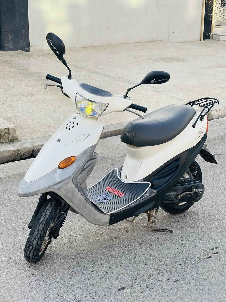 السلام عليكم ماطور نحله مكينه خرسه بمعنه الكلمه مكينه شرط ما مفتوحه قبق هندر مفتوح مره وحده وما مبين سلف وايرمنيه كله شغال شاصي شرط سعر480 وبي مجال شي بصيط التواصل ***********
