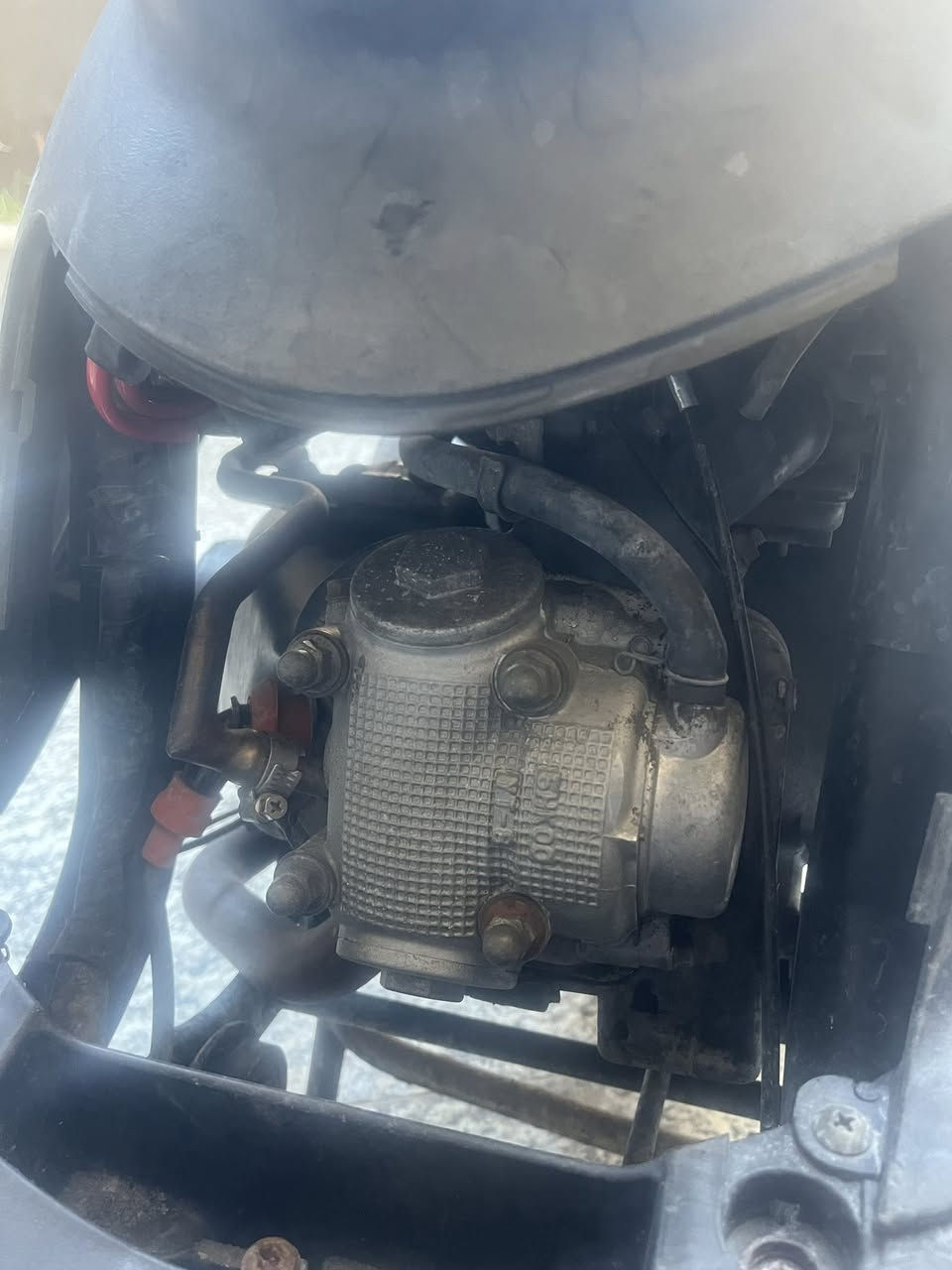 السلام عليكم من رخصه الادمن دراجه ماكس عدله كلشي بلادي كفاله عامه نروح مصلح ما مفتوحه بس كفرات تجاري دراجه ما توكفك والصالنصه البلاديه موجوده رقم *********** رايدها ب 900 وبيها مجال للشراي
