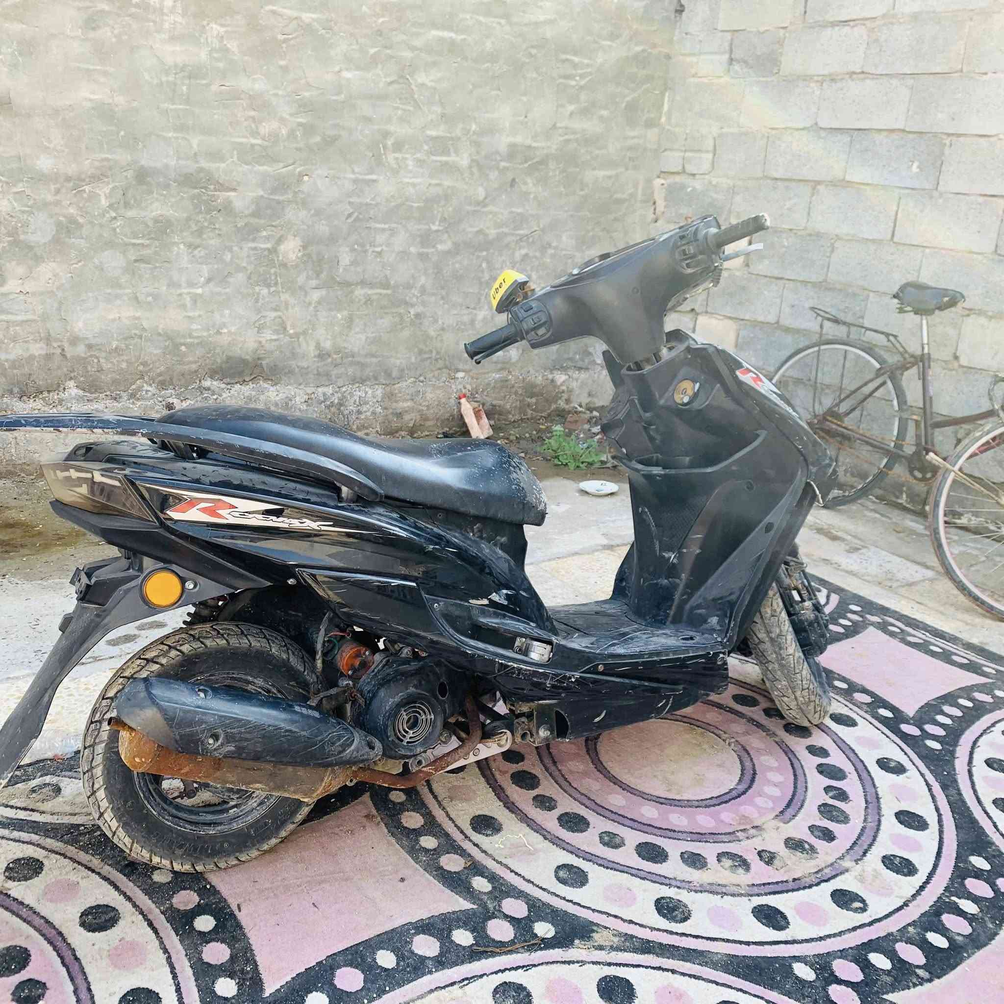 سلام عليكم المايشتري لايدخل خاص ويواعد ومايجي فدوه سكنز محرك ياباني مامفتوح نقصها ربط اشاير والعداد وتبديل كابريته وبلك  مال ناريه وشخاطه مال سلف تاخذها من باب البيت سعرها ٢٦٠ وبيها مجال الكفرات كدام عينك بصور الدراجه فحل مكاني حله بكرلي


**إذا كنت صاحب هذا الإعلان وتريد حذفه لأي سبب، رجاءا أرسل رسالة إلى الدعم الفني**