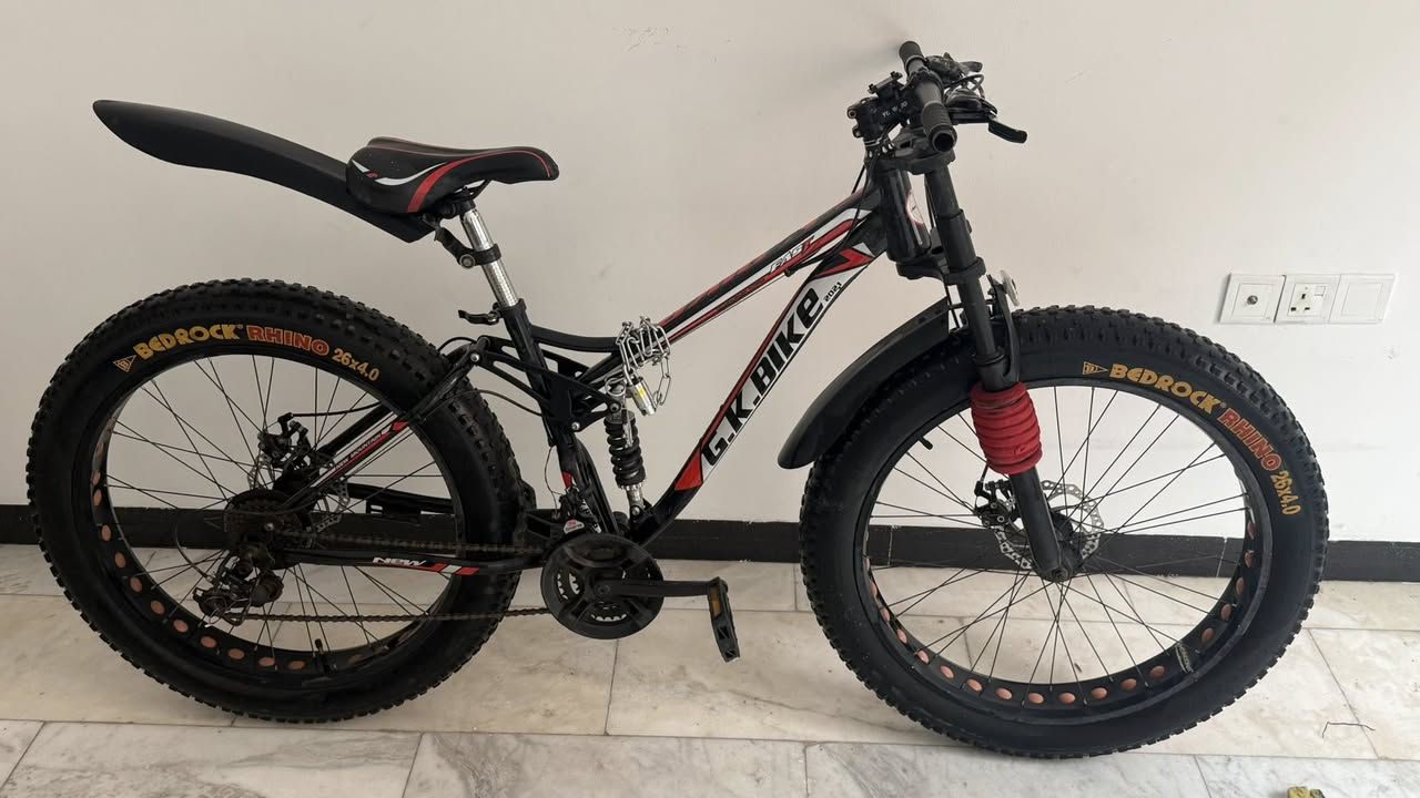 السلام عليكم ورحمة الله 
.
بايسكل دبابة للبيع ماركة G.K. Bike 
موديل 2021
. 
دبلات امامي ممتازة 
.
دبل خلفي ممتاز 
.
گير (عقرب) امامي (3) نمر ماركة شيمانو
.
گير خلفي (7) نمر ماركة شيمانو 
.
بايسكل نظيف مستخدم قليل كان مخزن
نقص فقط ستاند ومعايرة للگير الامامي 
.
سعر 160 الف 
.
بغداد حي الجامعة


**إذا كنت صاحب هذا الإعلان وتريد حذفه لأي سبب، رجاءا أرسل رسالة إلى الدعم الفني**