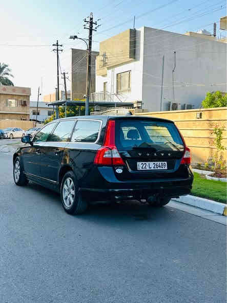 للبيع فولفو V70  موديل 2013  صبغ فقط بنيد بدون ضربه

رقم اربيل دولي بسمي

مواصفات

1_بصمة

2_داخل جلد

3_محرك 2000)4) توربو كير Sport+عادي ٦ نمر مكفولات

4_تبريد شغال + تدفئة

5_نظام ايكو

6_لدات داخلية

7_انارة ترحيب

8_لد خلفي +لدات نهارية امامي

9_ حساسات خلفية

10تحكم ستيرن جهتين

11_كروز سرعة

12_رادار امامي توقيف السيارة اوتو

13_مري شفط

14_اشارة بلمري

15_ جام 4 اوتو

16ستيرن كهرباء

17_شاشةً عطلات لكل انظمة السارة

18 _ويل كب 17+تخم تاير جديد

19_تبريد قطعتين

20_مانع انزلاق

21_دبل اكزوز

السعر 77 بيه مجال 

عنوان بغداد حي الجامعه. رقمي *********** بغداد
