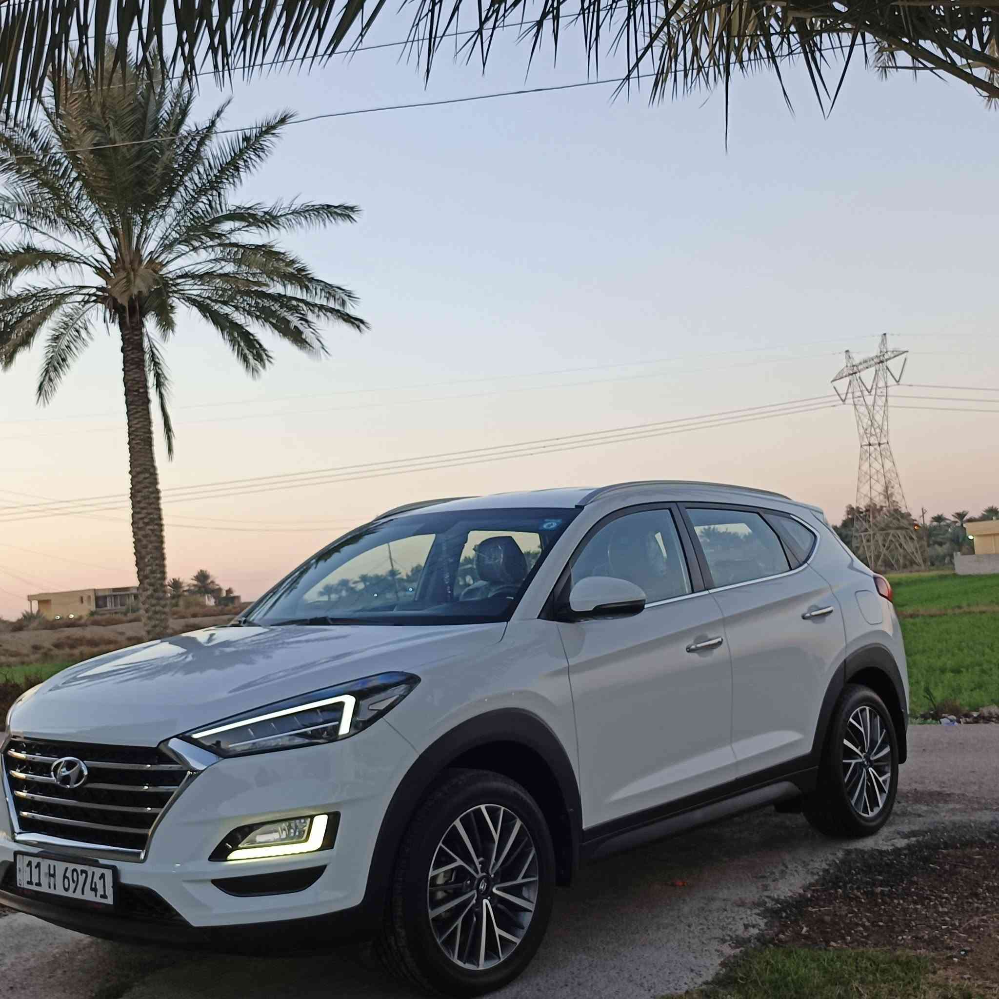 تحية طيبة🌹🌹
للبيع هونداي توسان خليجي شركة الكاصد كوري أصلي موديل 2020
مكفوله كفاله عامه من كلشي شرط نظافه مال زيرو 
ماشيه 62 حقيقي على شرط إذا ترجع 20 ما تنعرف 
سبير منازل فابلون ونايلون الشركة بعده بيها 
استخدام شخص واحد من الزيرو السياره من القطع النادره بانسبة لموديلها  السياره على وضع الشركة قليل بنظافتها 
المواصفات فول 1 ____1 عده البانوراما
تايرات الشركة هسه ذبيتهن وشديت تخم جديد 
رقم بغداد باسمي تحويل مباشر 
العنوان بغداد أبو غريب 📞 ***********
