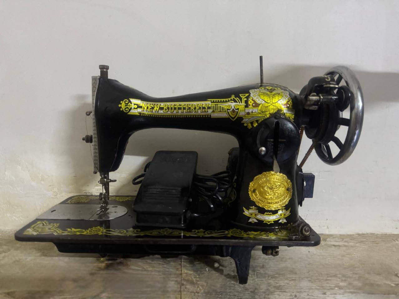 مكائن للبيع أم الفراشة نظيفة جدا سعر الواحدة ٥٥ ألف مع التوصيل
*********** بغداد, العراق
