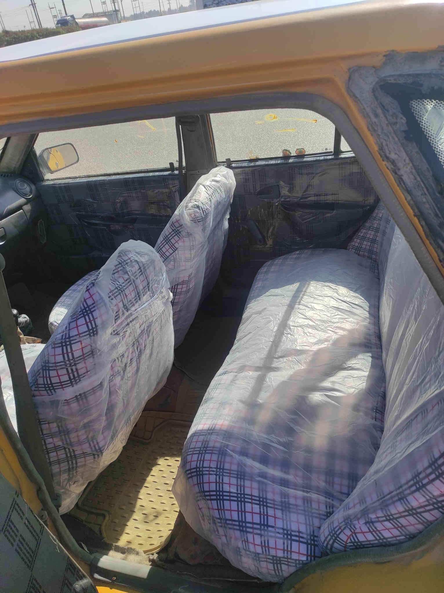 السلام عليكم شباب سايب للبيع موديل 2012 رقم بغداد صدامي كيرو مكينه خير من الله دواخل حلوه ونظيفه سياره لا ضربه ولا تبديل تخنتار جديد راعيها ما اندله هتكفل لك سرقه وعشائر وطلب السعر 1,100 وبيها مجال للشراي مكاني بابل مستعجل بياع الاستفسار‏‪0788 671 6168‬‏
