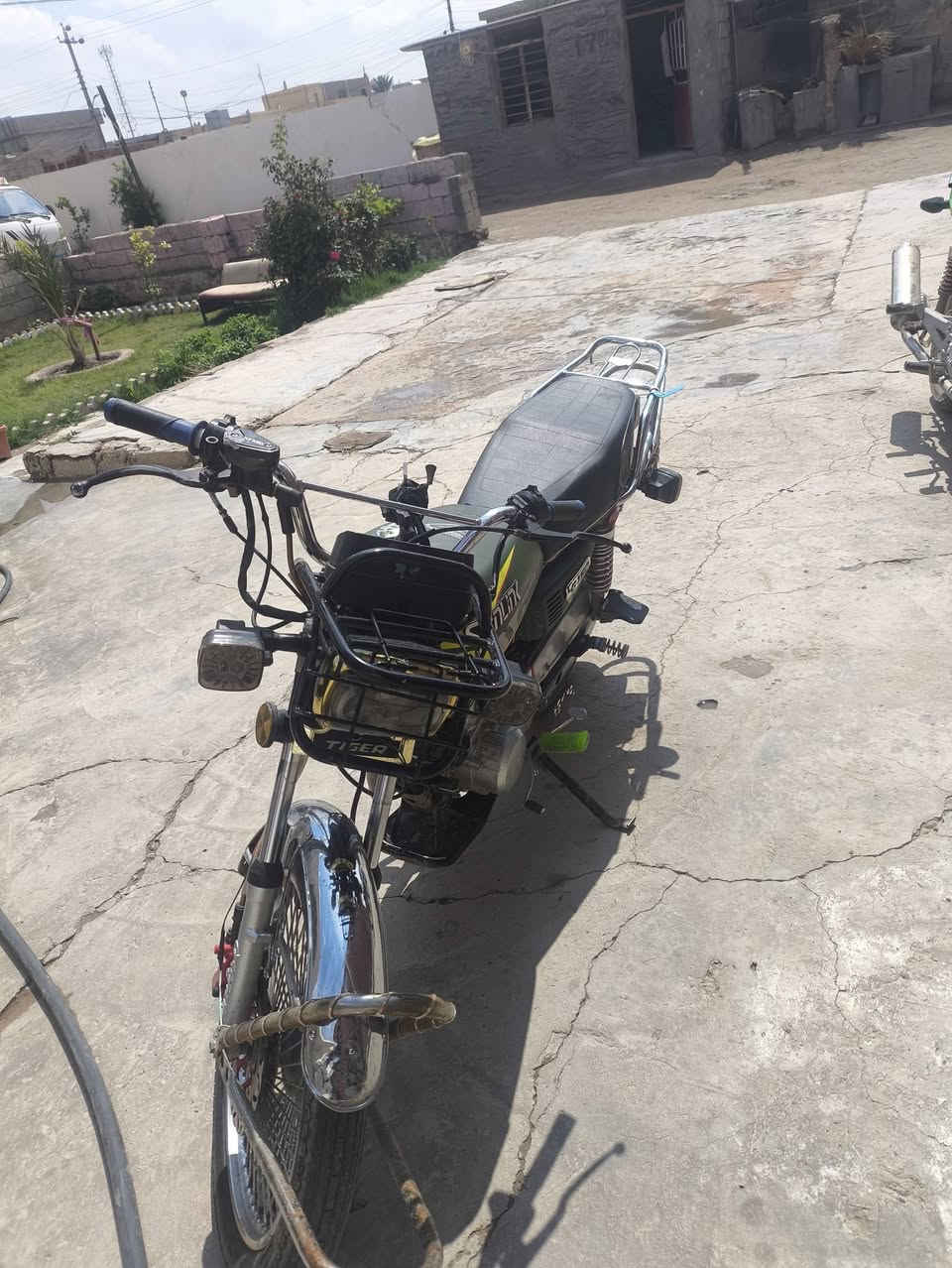 يالله دراجه تايكر موديل2024للبيع السعر600قفل منلخير محرك ما ممدود عليه صبانه المكان الرمادي جزيره البذياب هاذ رقمي للتواصل ***********مو شراي لا تعبني ولا اتعبك
