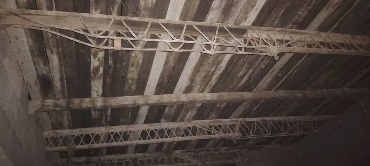 السلام عليكم قالب ٣ غرف يدك او اكثر  عرضانيات حديد جكات سلايت واحد صار شهر ونص دكه عساس يصب ماشفنا وجه وغلق خطه خابرت عمامه كالو بيعه اريده ب  ٧٠٠ الف حك فلوس لخذوهن ***********
