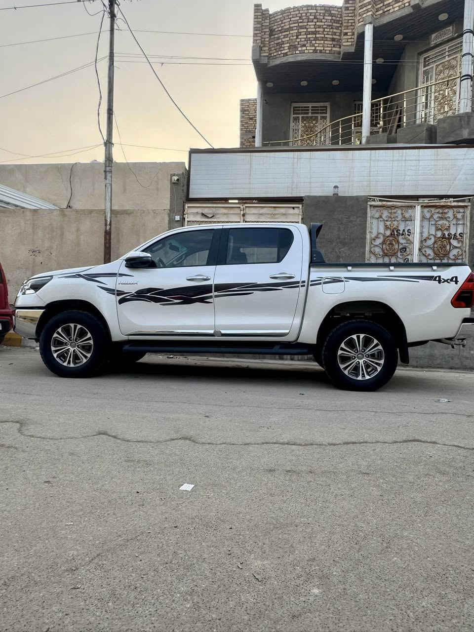 السلام عليكم
هايلوكس 2022 سعودي مكفولة كفالة عامة 
ماشية 39 الف استخدام شخصي تحويل مباشر العنوان ذي قار  

***********
