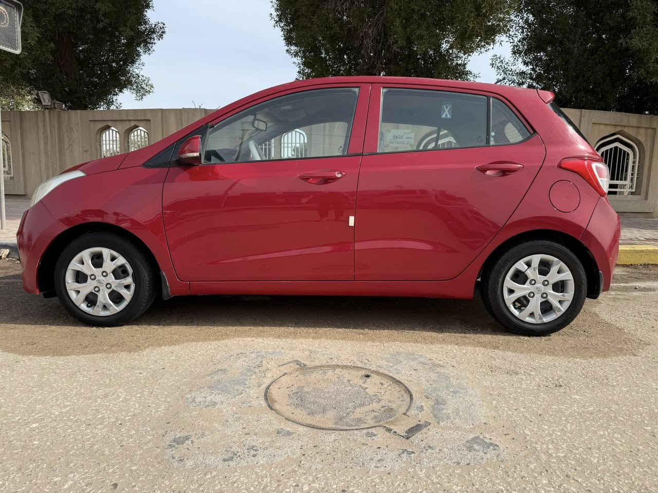 سلام عليكم
هونداي i10 للبيع
مكينه 4 سلندر المرغوب
رقم قادسيه بااسمي 
سنويه لل2030
كفاله تبديل وصبغ 
فقط بارد بيها
تحكم استيرن
اشاير بالمري
ومري شفط
بالاجكتور بالدعاميه
وجام كهربائي
السياره جاهزه من كلشي
مكاني النجف الاشرف
السعر 80 وبيها مجال جدا بسيط
الاستفسار اتصل ع رقم 
***********
