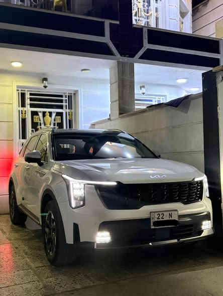 السلام عليكم 
للبيع كيا سورنتو 2025 
المواصفات فول 
بصمة ابواب
بصمة تشغيل 
فتحة سقف بانوراما
كير ماوس 
كراسي كهرباء  
كراسي تدفئة تبريد
اربع كامرات 360درجة
بردات خلفية
 3 قطع تبريد
4سلندر 
محرك 2500
تبريد بيانو منفصل
جنطة كهرباء 
فول تحكمات ستيرن
ماشية 21الف 
وباقي المواصفات العادية
السيارة رقم اربيل تريد تحويل وكالة ماكو مشكلة 
مكفولة كفالة عامة صبغ بارد شخوط كلها كفالة بعدهي على وضع الزيرو 
العنوان/بغداد/العامرية
هـ/***********
