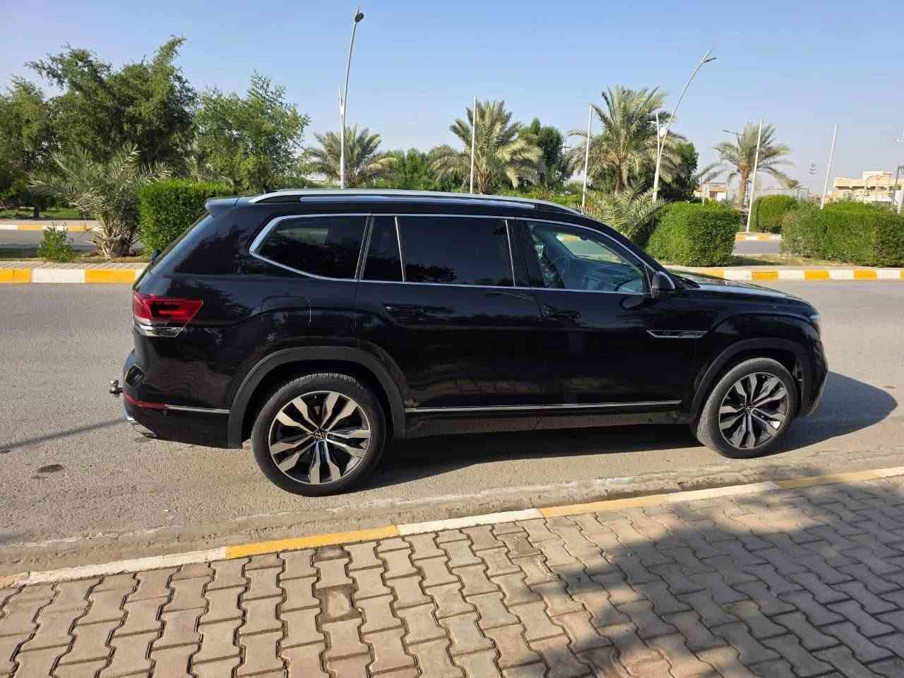وكسواكن اطلس
موديل ٢٠٢١
SEL PREMIUM R line
السياره فول الفول مواصفات
محرك ٣.٦ 
كشنات VIP  كهربائيه جلد تدفئه مع تبريد بالكشنات
ستيرن رياضي جلد تدفئة تبريد
كامرات ٣٦٠ درجه
لايت دوار
السياره بصمه 
بانوراما
٣ شاشات عرض
تيريد كل السياره اكثر من قطعتين
ويل كب 
السياره ٧ راكب
جنطه شفط
رادار مع تحكمات بالستيرن
رقم اربيل تحويل ثاني يوم
هوايي مواصفات لم تذكر
اعلى فئه بالاطلس ٢١
السياره وارد كندي بدون ضرر
لايوجد بيه صبغ
عداد المسافه ٥٨ الف كيلو
يعني بال٣٠  الف ميل فقط
السعر 30000$وبيها مجال بسيط 
مكان السياره تكريت رقم الهاتف ***********
