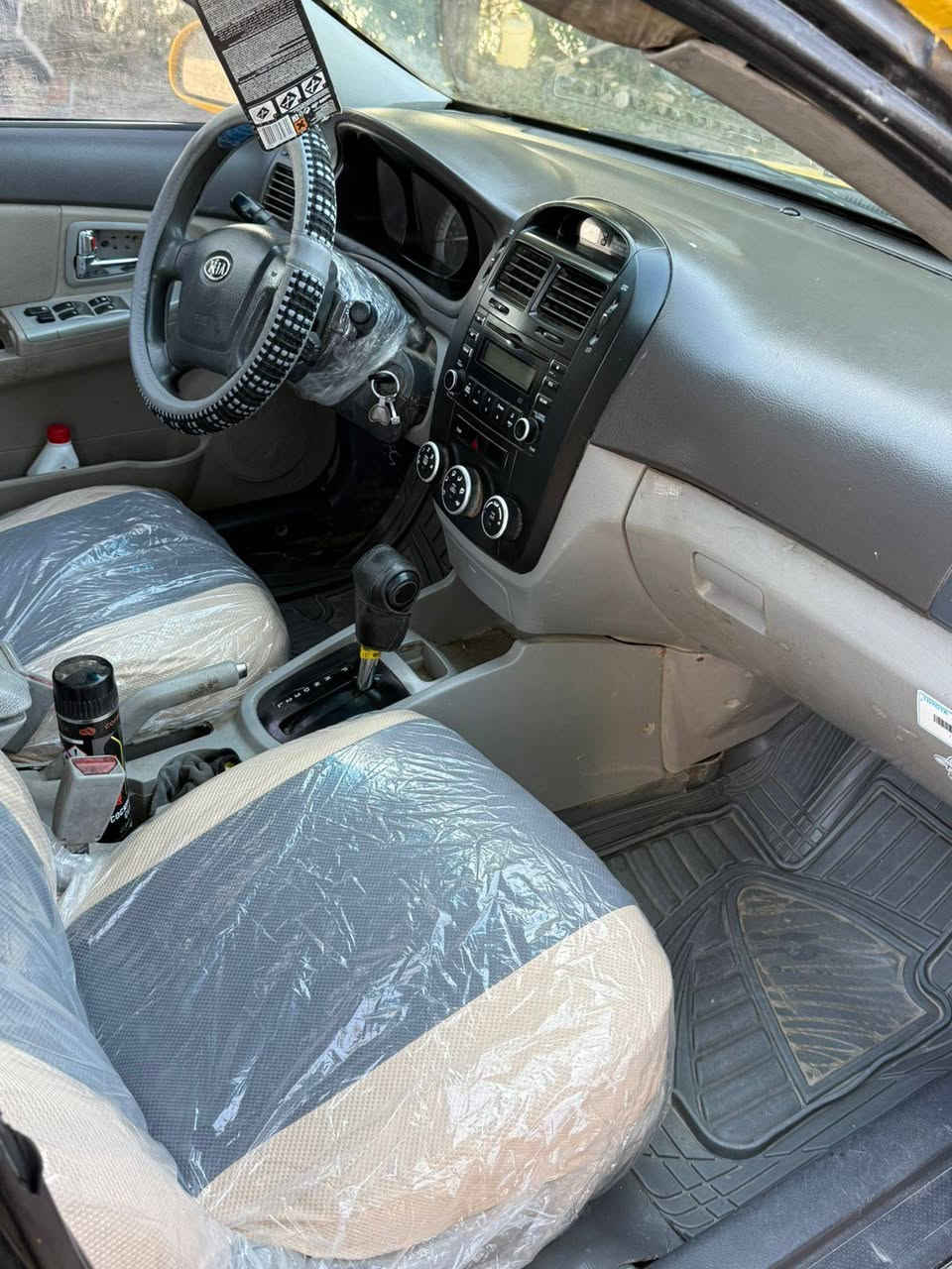 للبيع كيا اسبكترا موديل ٢٠٠٩
حادثه جاملغ امامي مكينه وكير بل الجيس جدد رقم بابل سنويه جديده تحويل مباشر 
كهربائيات شغاله سياره جاهزه المكان بابل 
السعر ٦٩ بيه مجال للشراي الاتصال ***********
