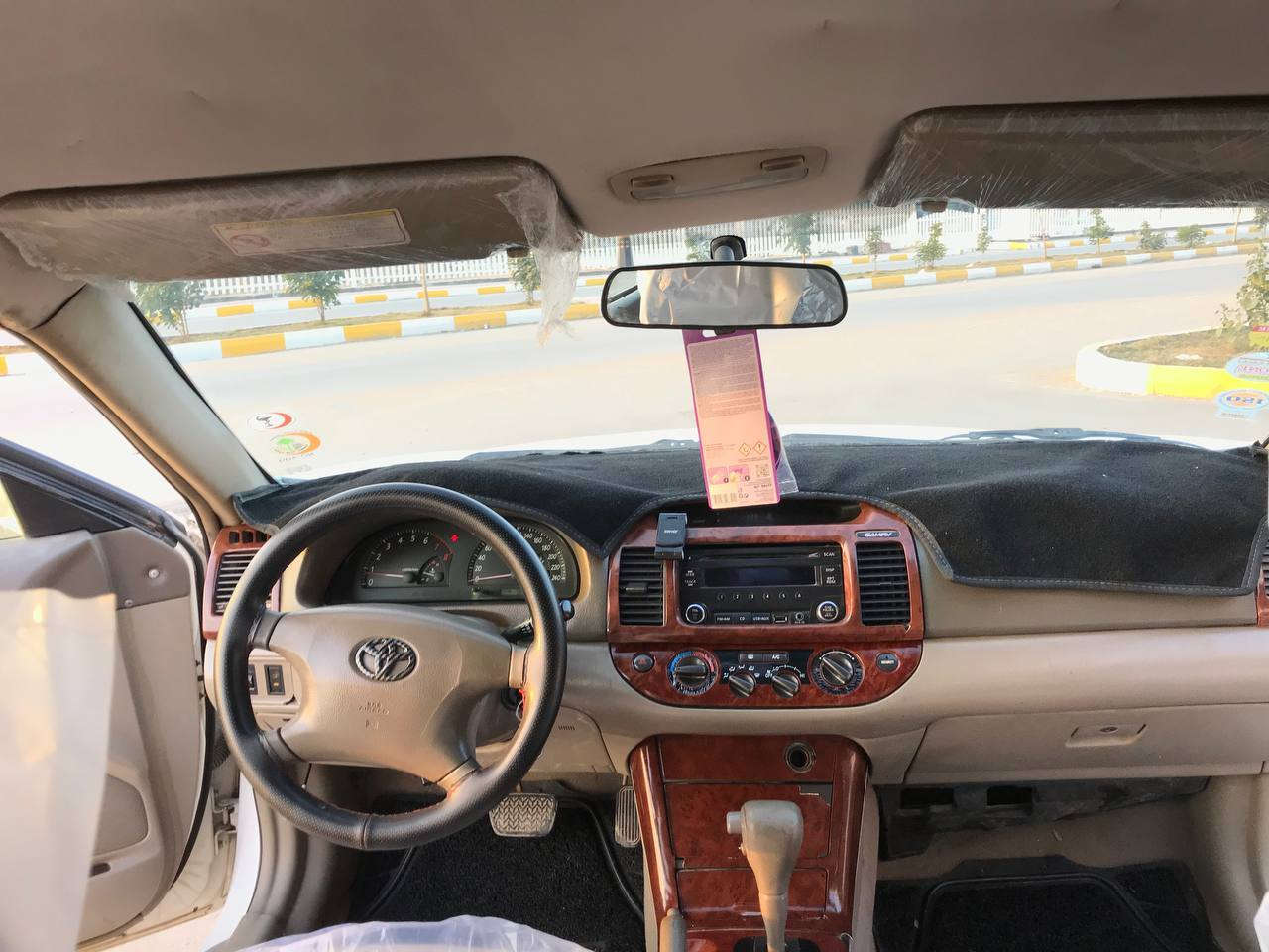 السلام عليكم للبيع كامري 2006 خليجي. مكفوله كفاله عامه ضربه وكص.قطعتين صبغ.  لباقي مكفول.  رقم بصره نكليزي سنويه ل 30. مكينه وكير 2400 مكفولات لاتبخير ولا تنقيص. حداده جديده تخم تاير جديد كرهبائيات كله شغاله سياره جديده
 السعر (95) وبيه مجال
مكاني ناصريه مركز.  
*********** ناصرية, ذي قار
