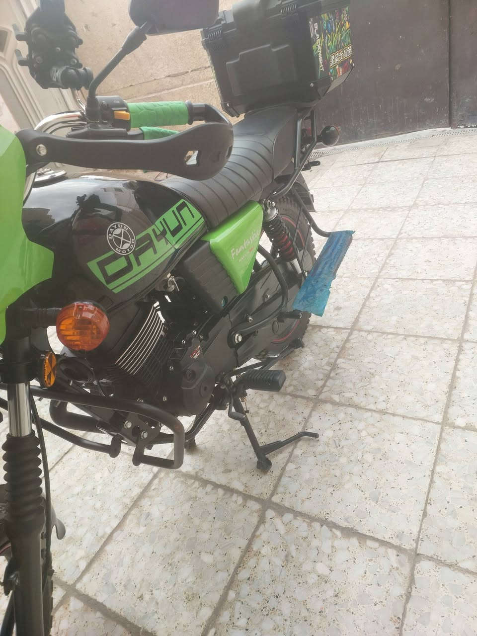 سلام عليكم
دراجه دايوان موديل 2025 
محرك 200cc 
ماشيه 6000
رقم اربيل 16333 شبه مميز 
ابيعه هيه والصندوك والخوذه  يشهد الله مشتريهن غاليات
السعر 2600 قفل  ولي ميعجبه السعر ليعلق وليكسر بسعره


**إذا كنت صاحب هذا الإعلان وتريد حذفه لأي سبب، رجاءا أرسل رسالة إلى الدعم الفني**