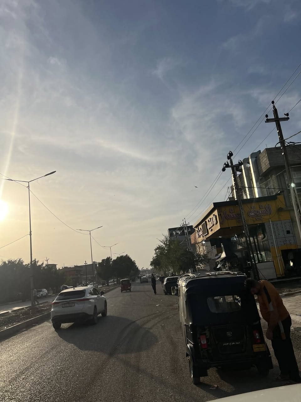 بسم الله 
السلام عليكم
قطعه ارض طابو صرف ١٠٠ متر
الموقع  بعقوبه التحرير فرع الشيف بشار
وجه ٥ متر ونزال ٢٠ متر 
***********
