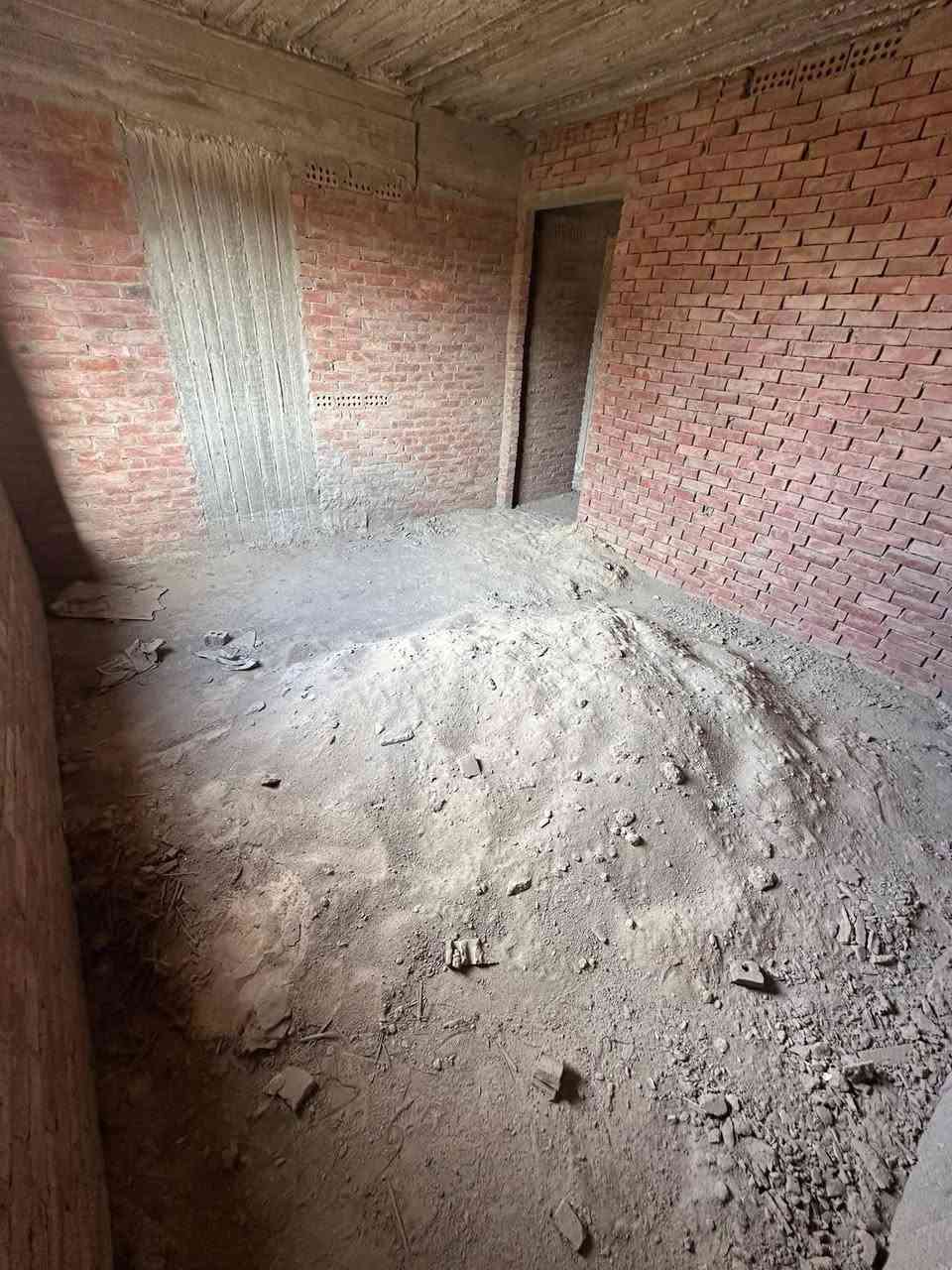 🌿كود  207شقة للبيع 🏡طوب احمر   متميزه بمساحه160متر 📏 😉 مطلوب 900الف كاش 💰
✨الشقه مكونه من:
- 3 غرف نوم مقفولين 🛏️
- رسيبشن كبير🛋️
 -  ومطبخ🍳
- 2حمام🚿 
- و2 بلكونه 🌇🛣️
الشقه دور 10اسانسير شغال لحد الباب🚪
✨المرافق عدادات
 مايه 💧
كهربا🔌
🔥 الشقه استلامها فوري 🔥
العنوان
مدينه نصر اخر الحي الثامن اول الاربعه ونص من ناحية مصطفى شارع احد 
ارقامنا لتواصل 📞

01147282160 📞

01031173525 📞

01062885245 📞
#مع_الصخرة_خد_فرصتك_واشتري_شقتك
#الصخرة
#استثمار_عقاري 

@أبرز المعجبين


**إذا كنت صاحب هذا الإعلان وتريد حذفه لأي سبب، رجاءا أرسل رسالة إلى الدعم الفني**