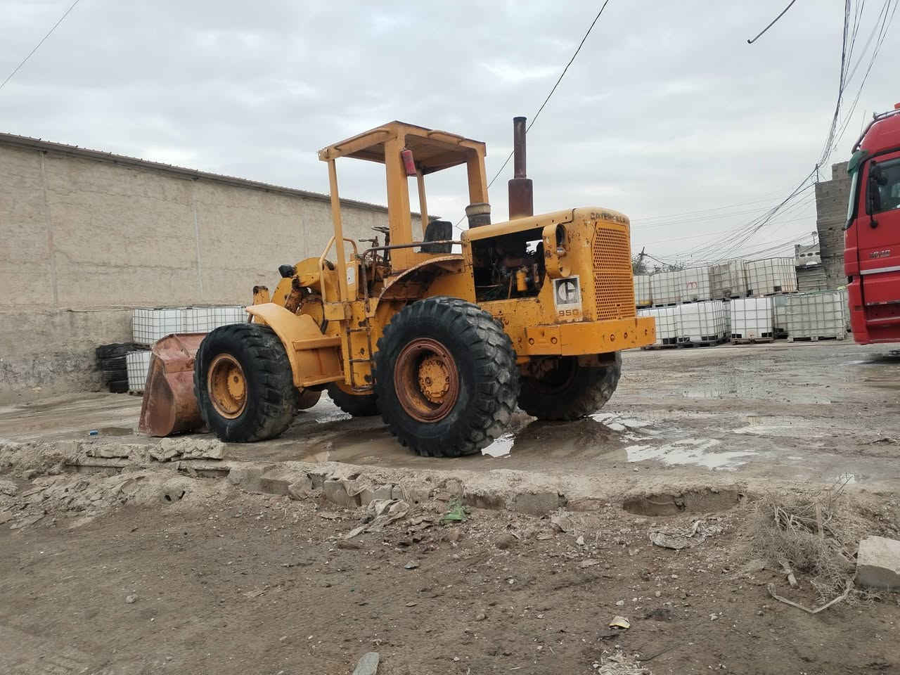 من رخصه الادمن شفل كتر بلر ناين ففتي ٩٥٠ موديل ١٩٧٩ محرك كير خير من الله ستيرن متحرك للبيع العنوان عويريج رقم الهاتف *********** و***********و***********
