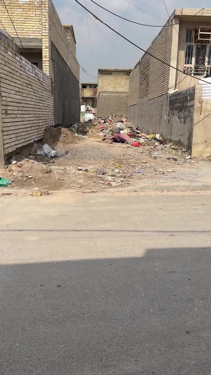 سلام عليكم قطعة أرض للبيع في حي السفير المساحة 125 واجهة 5 ونزال 25 جاريلهة مي ومجاري كاملة السعر 56 التواصل ***********
