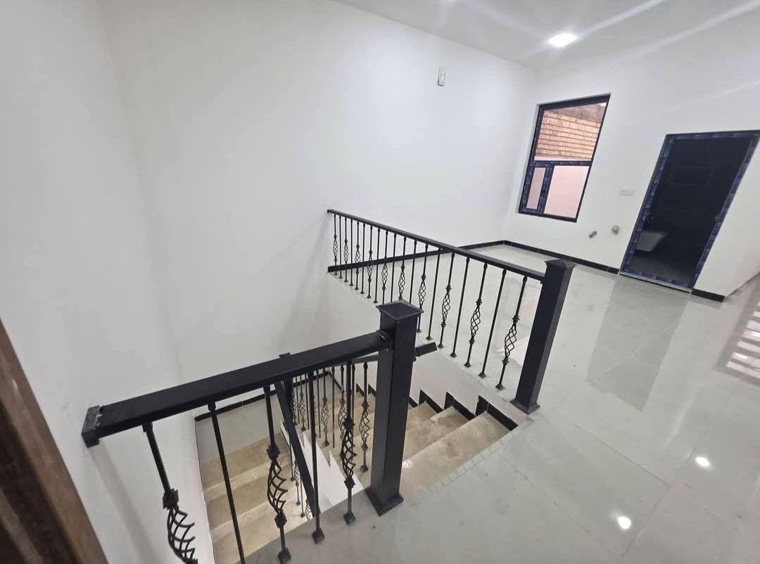 السلام عليكم كادر جص وبورك من الموصل مبيت بنفس موقع العمل شغل سريع ونضيف ومن الله التوفيق ***********
***********
