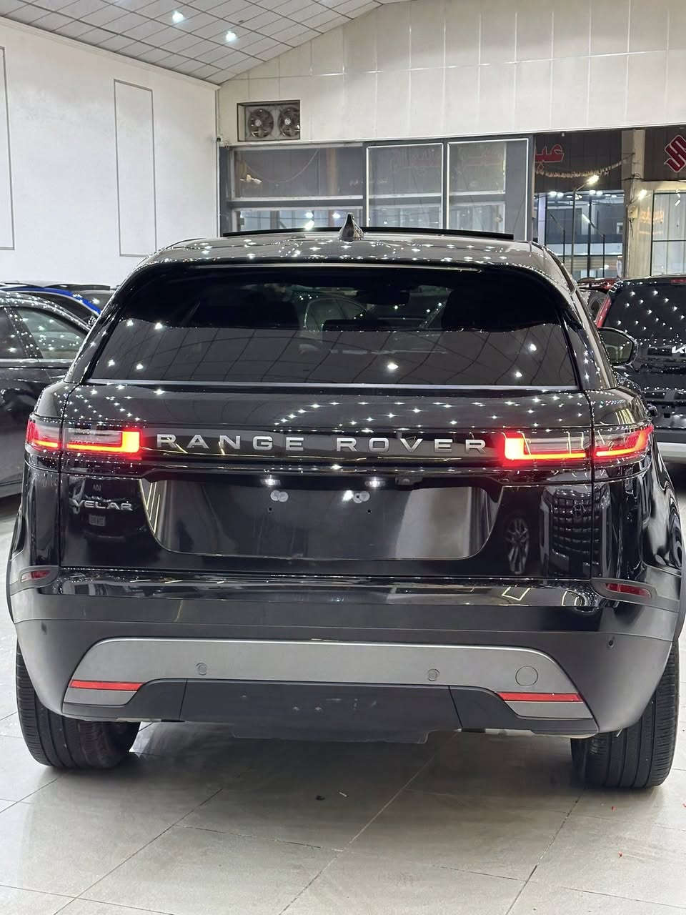السلام عليكم
2024 RANGE ROVER VELAR   P250
بانورما 
شاشات 
جنطه كهرباء 
بصمه 
رادار 
تحذير تصادم 
حساس امامي خلفي 
انضمه قياده 
شاشه متحركه 
ماشيه32 الف  
 بدون صبغ
***********
***********

