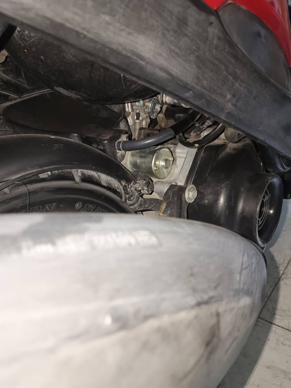 سلام عليكم الدراجه بلاديه كلشي مابيهه مكينه ناعمه الدراجه ما مفتوحه ولا مبوشه بحالت الوكاله كلشي شغال الكهربائيات گلهن شغالات بوشه 49 سبب البيعه محتاج فلوس وردة ابيعهه السعر 900 الف وبيهه مجال مكاني البصره  هاذ رقمي للستفسار ***********
