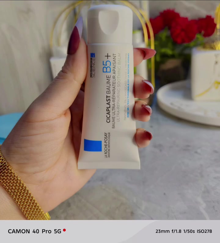 عندج ورديه 
بشرتج تعبانه من استخدام الخلطات التجاريه 
او استخدام منتج بطريقه خطأ

لازم تجربين مرمم البشره من لاروش بوزيه


**إذا كنت صاحب هذا الإعلان وتريد حذفه لأي سبب، رجاءا أرسل رسالة إلى الدعم الفني**