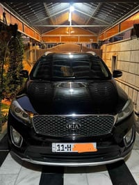 سورنتو  موديل ١٧ رقم بغداد انكليزي سنويه وهزه جديده  مكفوله من الصبغ ش...