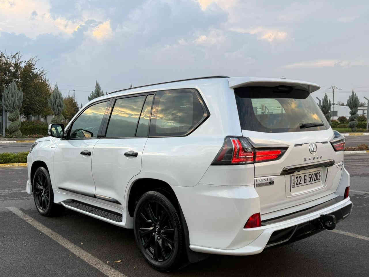 موديل 2019 كورو مواصفات بلاك العنوان السليمانيه السعر 720 وبيها مجال ماشيه 75,000و
***********
