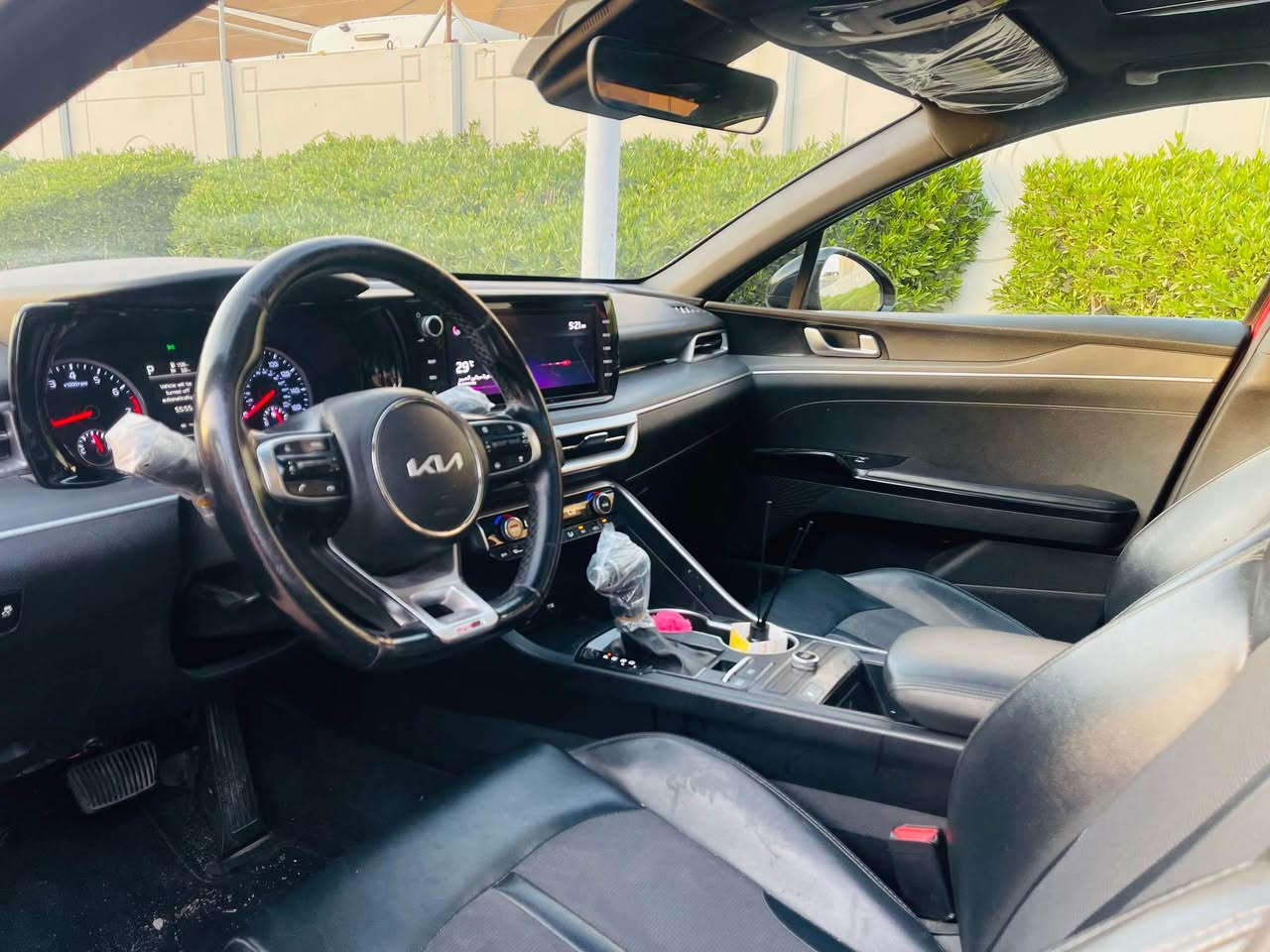 للبيع كيا K5 موديل 2022 لون كرزي جيتي لاين فول واعلى مواصفات رقم بصره معوقين ببل 28 تخلص معوق جاهز للوكاله وارد كندي حادثهه بنيد فقط بانوارما بصمه تغشيل عن بعد رادار امامي رادار خلفي قياده ذاتيه كشنات جلد عليهه شعار جيتي تبريد بلكشنات كرسي كهربائي شاشه دجتل طويله تتحكم بلسياره كلهه بك لايت لد كامل يشتغل وبعد بيهه هواي مواصفات السياره كلهه ع بلاد الشركه ماشيه 77 الف يعني 47 مايل جاهزه من كلشي ماتذب عليهه ولا ربع السعر 150وهاذا رقم راعي السياره *********** البصرة, العراق
