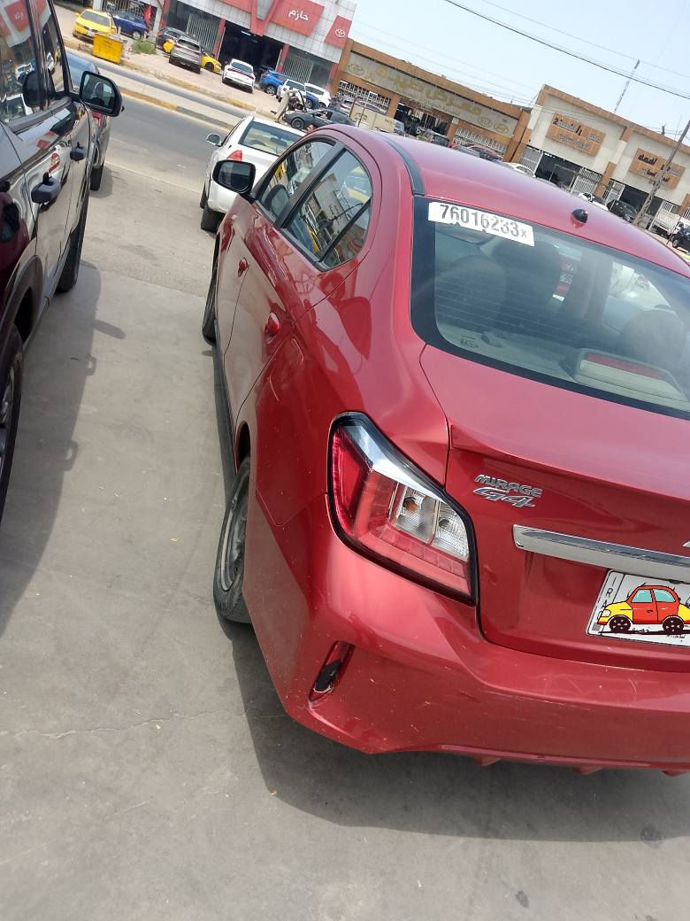 السلام عليكم
متسيوبيشي ميراج سيدان صندوك 2022

فئة G4

السنوية باسمي 

تحويل ثاني يوم و مكان السيارة  بغداد المعلمين مال الامين الثانيه 

مواصفات السيارة 👇🏻👇🏻👇🏻

🛑المكينة1200cc

🛑تحكم ستيرن جهتين

🛑اوتو لايت

🛑اربع جام كهرباء 

🛑حساس اطارات

🛑شاشة نظام كار بلي

🛑منفذ USB 

🛑بك لايت لد

🛑رادار امامي مع توقف ذاتي مع الرادار

🛑انظمة قيادة ايكو و سبورت

🛑مانع الانزلاق

🛑نظام تثبيت السرعة

🛑نظام الABS للمكابح

🛑كاميرة بلاديه

🛑بلوتوث 

 الضرر فقط جاملغ الخلفي بارد ضربته مال امريكا وبيدي بالعراق طخني ابو دلفري ابين الجاملغ ألامامي والباب مال السايق بعده ممصلحه طخه خفيفه كلش

السعر (( 105 )) وبية مجال للاستفسار *********** واتساب
