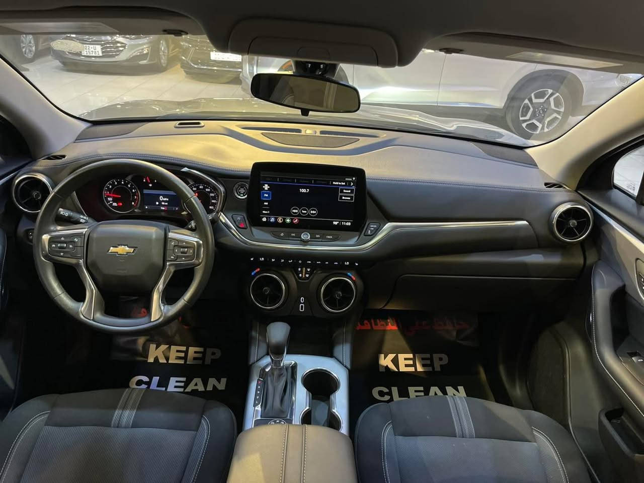 مرخصه الادمنيه المحترمين 

للبيع بلايزر موديل 2024 ماشيه 700 يعني زيرو رقم اربيل دخول جديد حادث فقط بنيد السياره جديده وكل نقص مابيه 
السعر 200 وبي مجال سعره جدا مناسب السياره اخت الزيرو

 مواصفات المعروفه من بصمه وشاشه كبيره وتحكم استيرن وتشغيل عن بعد رقم الموبايل *********** صور الحادث مرفقه بالاعلان
