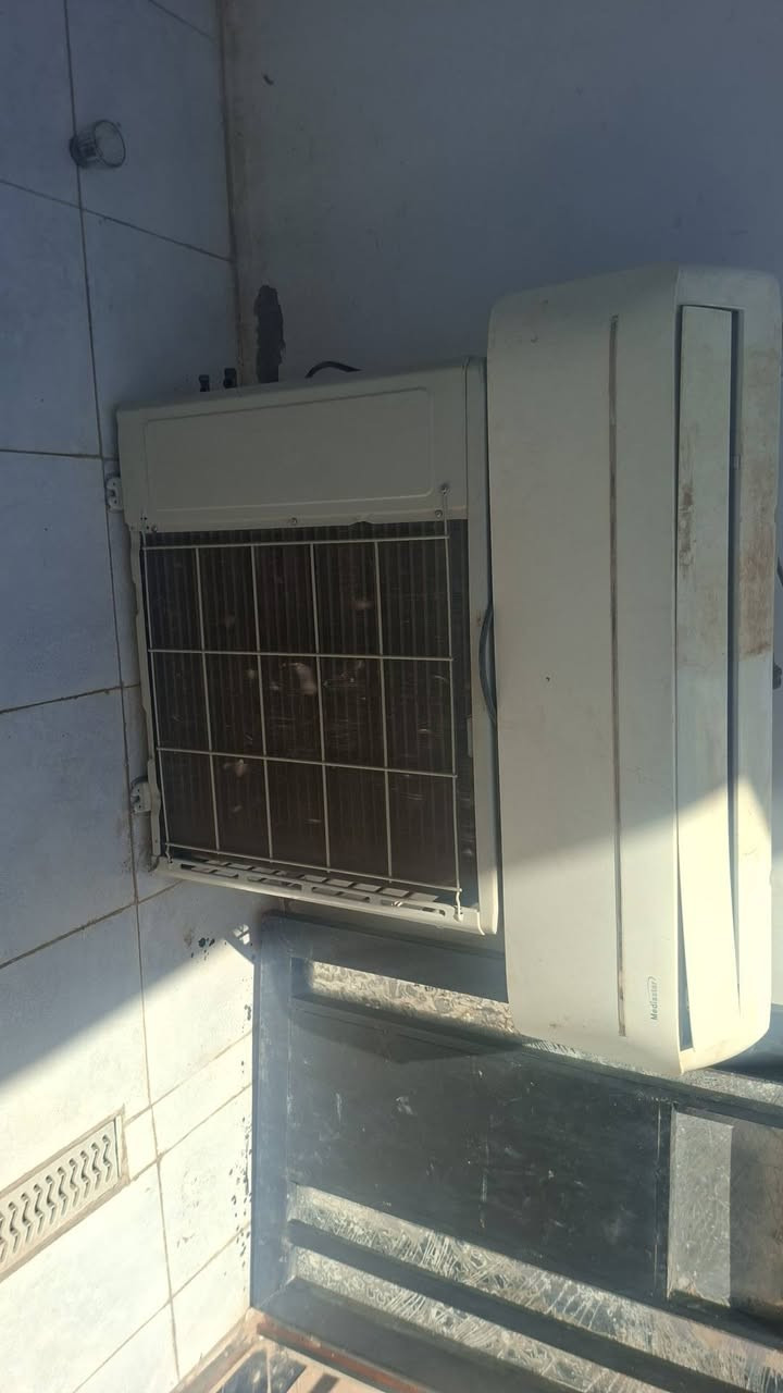 صباح الخير على جميع ..سبلت مستعمل البيع نقصه بس بواري سبيلت وغاز ...***********
