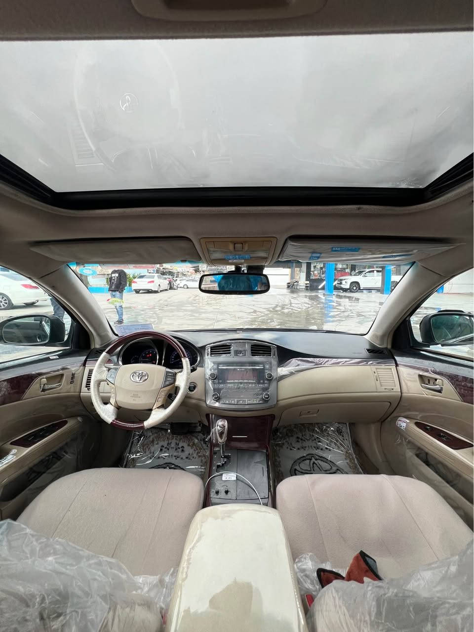 AVALON 
Sax dubay 
Modil 2011
‎ئه ڤه لون 
‎ساغ دوبه ي حیزام 
‎موديل 2011
‎سياره كه زور لوكه 
‎گيرو مه كينه به شه رت 
‎نرخ. ٩١ كه ميك مجال 
‎ناونيشان سلێمانی 
ڕەقەم مۆبایلی خاوەنی *********** رانية, السليمانية
