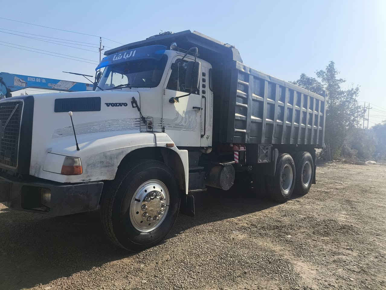 فالفو تمساح موديل 93 سياره كفاله عامه منضومه تبريد حداديه جديده مكينه كير خير من لله تأخذه كبل تطلع لشغل ماذب عليه ربع.  لاستفسار اتصل وبيك خير ودلل الموشراي لايتصل  رجاء***********
