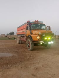 البيع قجمه البيع موديل 81 سياره جاهزه مكينه ستندر كير 25 عادي شاصي خام...