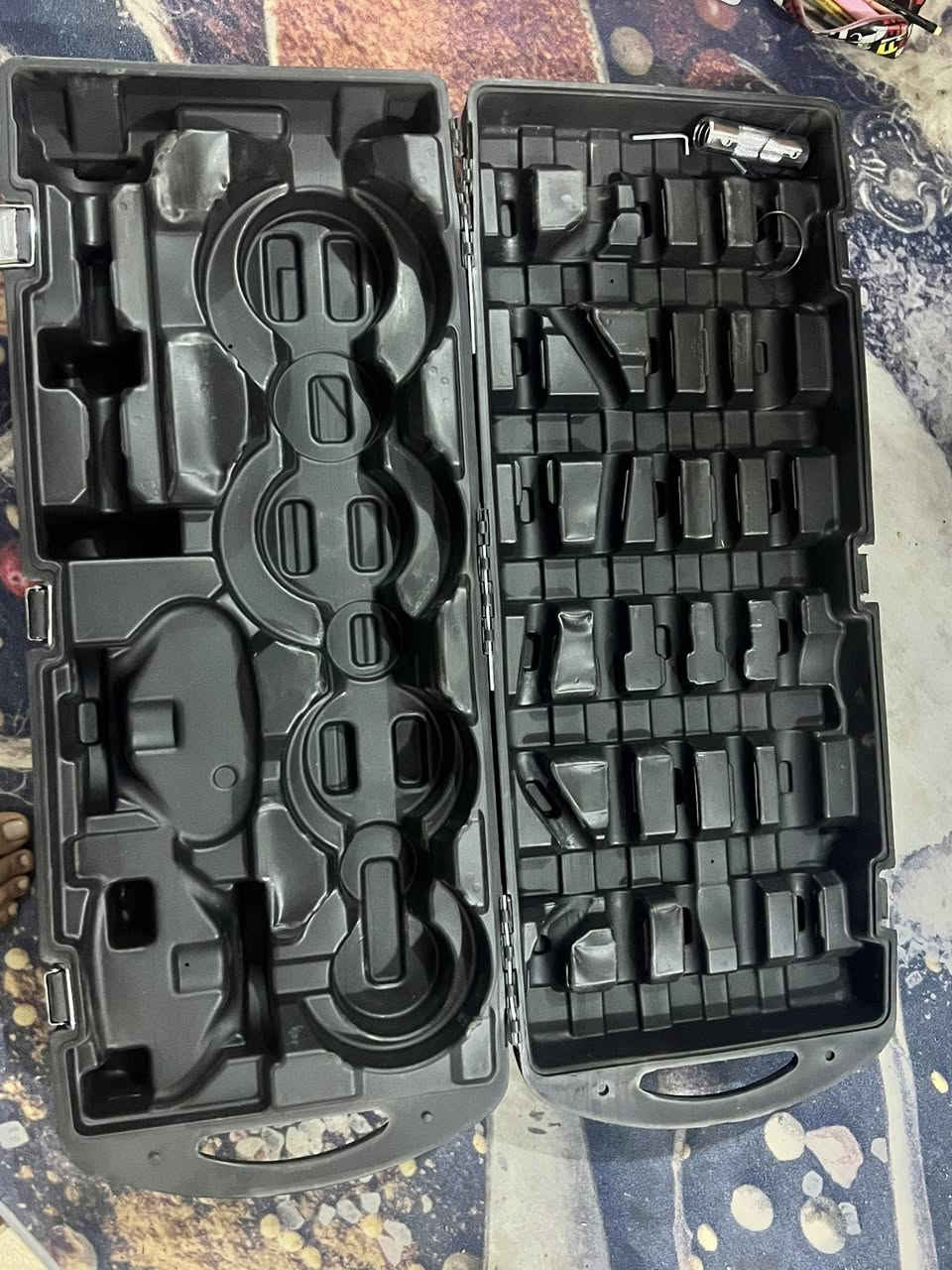 حقيبة اوزان 55 كيلو نظيفات مستعملات قليل السعر 130 وبيها مجال عنواني الماجديه شارع الملعب


**إذا كنت صاحب هذا الإعلان وتريد حذفه لأي سبب، رجاءا أرسل رسالة إلى الدعم الفني**