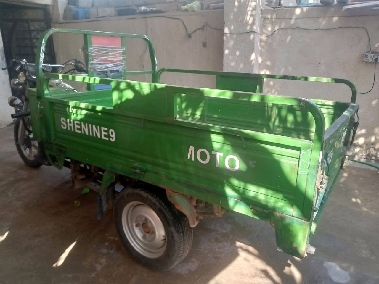 السلام عليكم ورحمة الله وبركاته 
ستوته للبيع موديل 2023 محرك نضيف خير من الله والبدي شوفت عينك  *********** /*********** سيف
