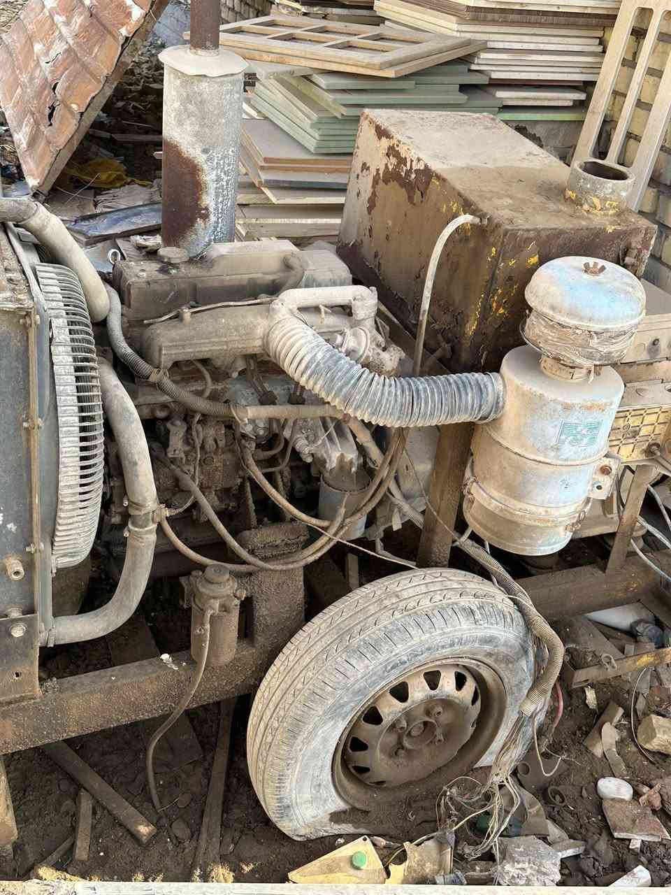 معمل mdf للبيع مكبنة شريطة تقطع صفر منشار سلايت 380 مكينة غبار كمبريسر ***********
