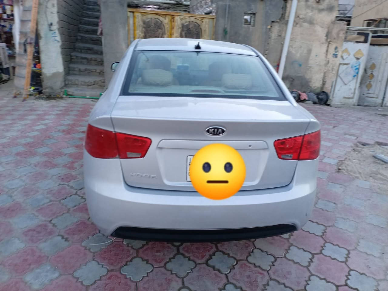 كيه فورتي 2011
مصبوغه عام جماليه فقط 
بيها جاملغ 
ارضيته جلد 
مكينه 2000دوش 
ماشيه 123ما تعبانه سياره 
ناصريه مركز 
***********
ما متواجد ع الفيس
