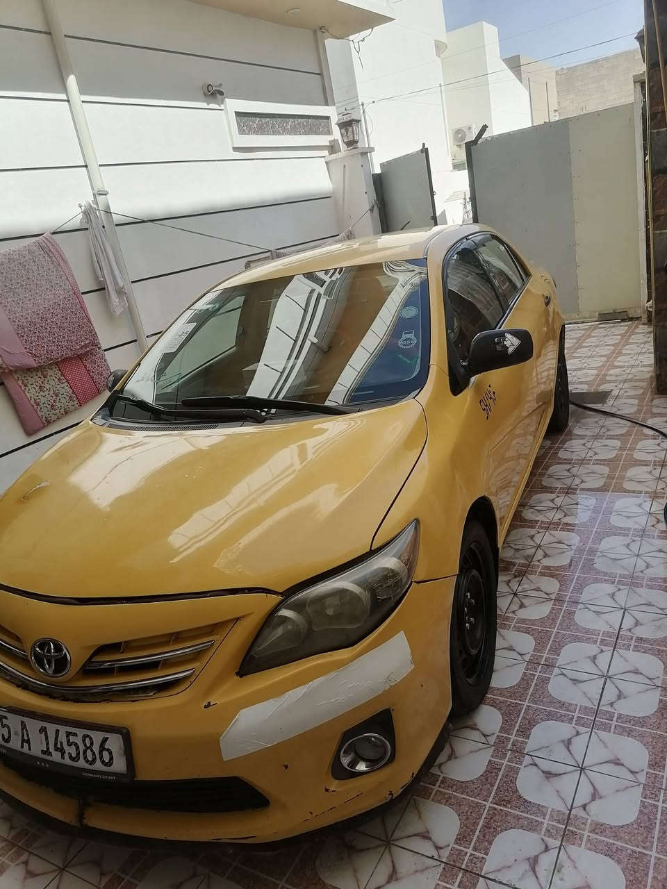 السعر ٧٥ وبيه مجال بصيطه كورلا ١٠ محدثه ١٣ وكير ومحرك ١٩ وارد مريكي ضربته جاملغ ونص لصندوك وجملغ مامي كير ومحرك جديد لا تنقيص ولا تخبير كفاله بسمي مصفره من هيئة ومن مرور تبريد ثلج مكان سياره رمادي *********** السعر ٧٥ وبيه مجال بصيطه كهربائي كله شغاله صدره جديد هزه بعده مامنتهيه وشرط تحويل فقط بيع اعتذر عن لمرواس ول قصط رقمه نبار بسمي
