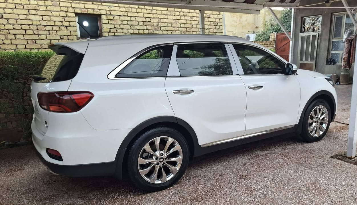 اللهم صل على محمد وال محمد .  للي يدور  الجديد للجنايه سورنتو 2020 خليجي 6 سلندر فول عدا الفور ويل والكشن حار بارد ماشيه 44 الف حقيقي وع الفحص مواصفات بنوراما 4 كاميرات سايد بريك بصمه كشنات جلد تبريد لمس وشاشه عدادات زئبقيه جنطه كهرباء وذكيه ترحيب عنده الاقتراب وبالدوسه سياره بفضل الله بالكارتون بوضع الزيرو من والى مكانه سماوه الرميثه استفسار *********** وبي وات ساب
